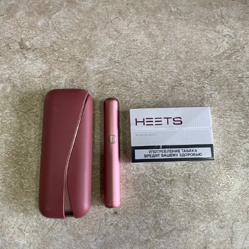 IQOS Duo C11 с пачкой HEETS