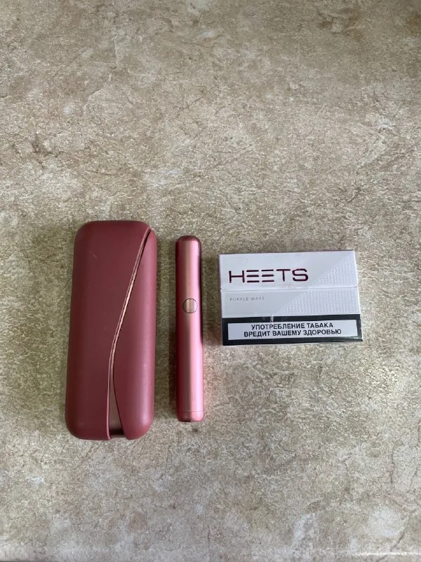 IQOS Duo C11 с пачкой HEETS 1