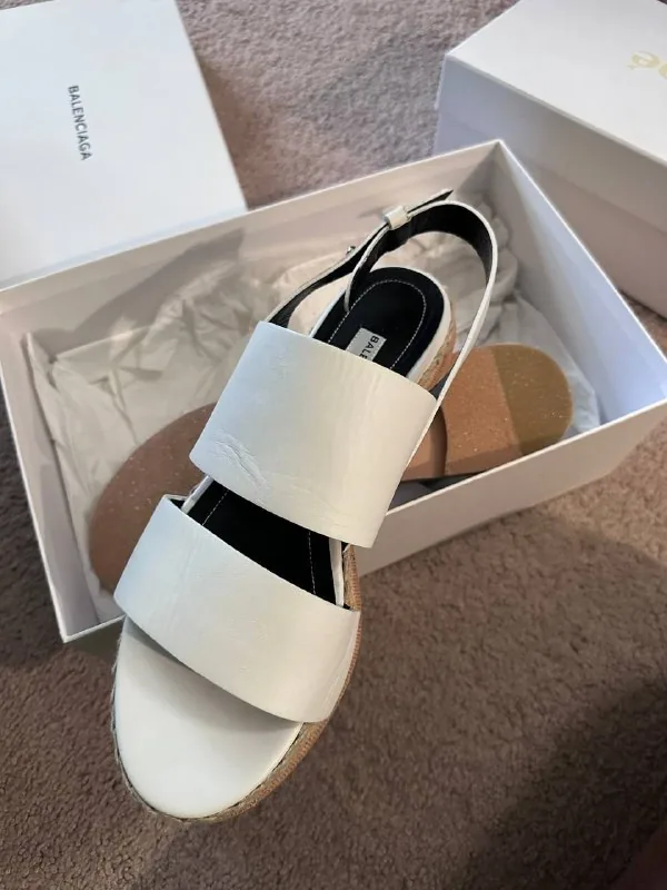Сандалии Balenciaga 1
