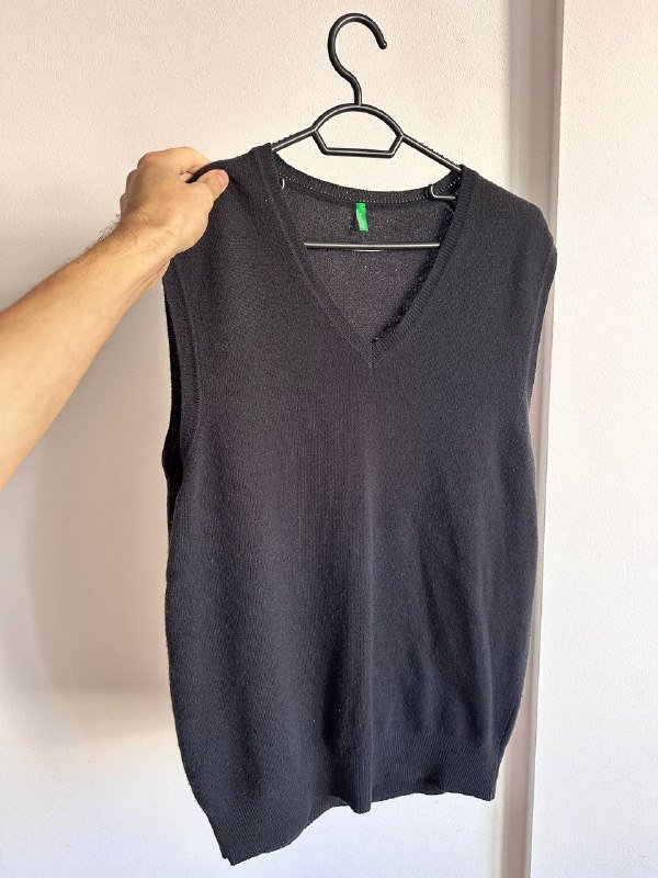 Брюки Levis, Брюки Dickies, Рубашка Pull&Bear, Джинсовая рубашка, Жилетка, Кепка, Сумка Nike, Очки, Шопперы, Селфи палка 5