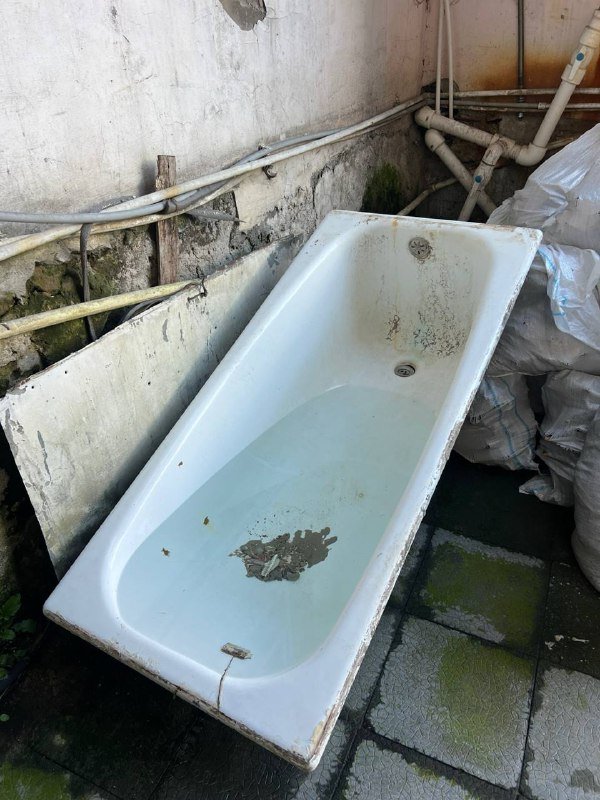 Старый ванна