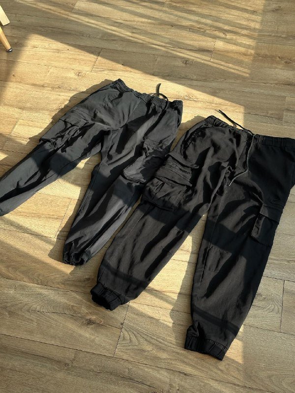 Мужские брюки размер L две пары