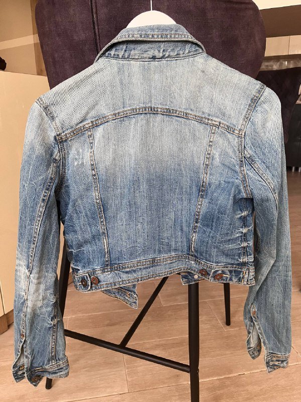 Плащ женский, джинсовая куртка, тапочки, сандали, водолазка, куртка, когтерезка 4