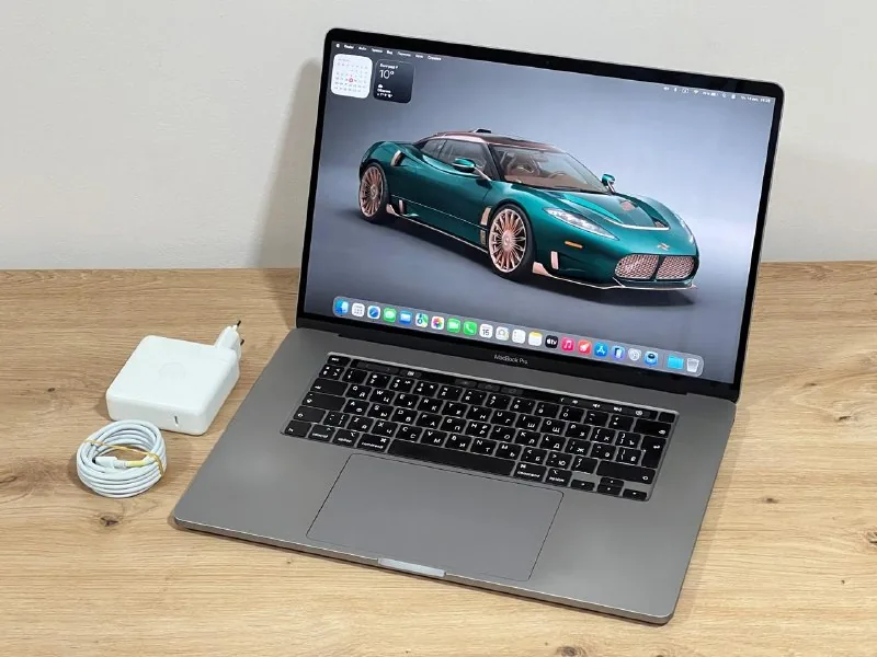 Apple MacBook Pro 16" 2019, Apple MacBook Pro 13" 2020 1