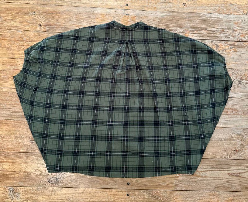 Сумка Mattioli, жакет Zara, рубашка, платье Lime, джинсы Levi’s 8