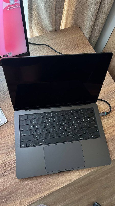 Apple Macbook Pro 14.2" M3 Pro 2023 MRX33 с неисправным экраном