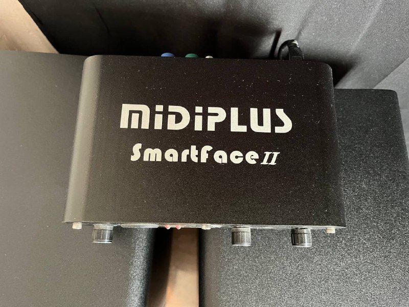 audio interface MIDIPLUS Smartface II 2