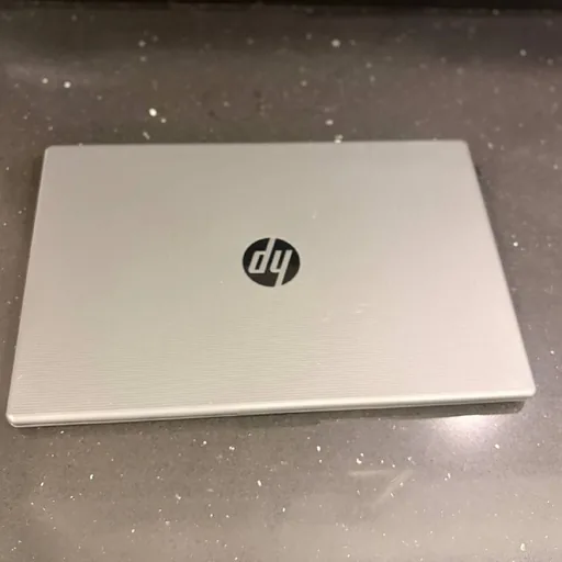 Ноутбук HP 250 G10