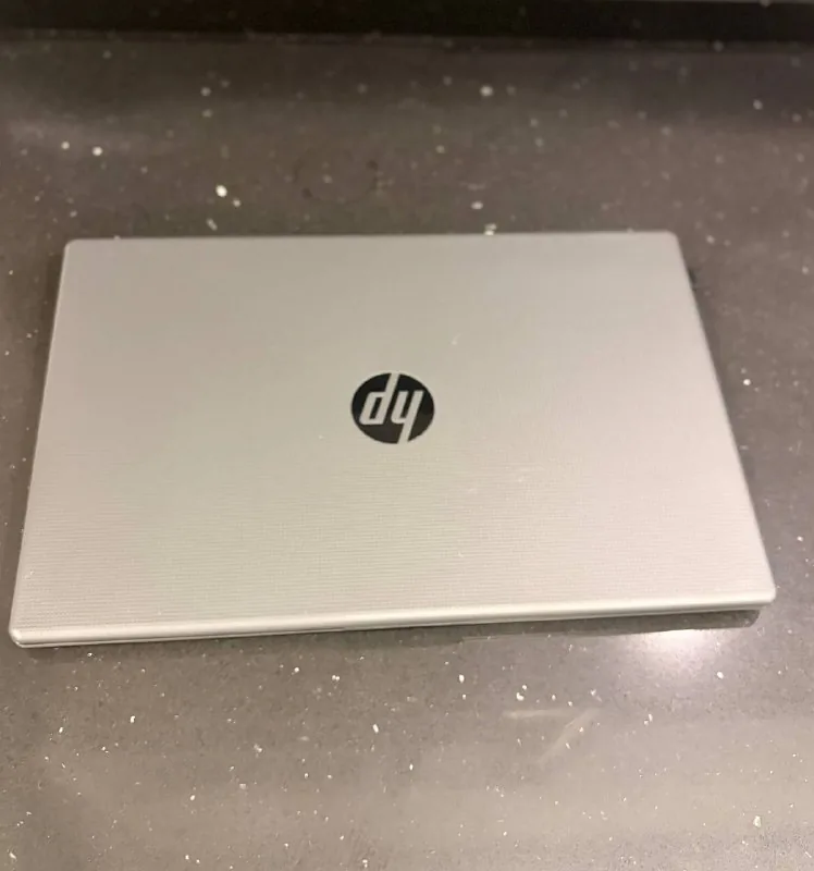 Ноутбук HP 250 G10 1