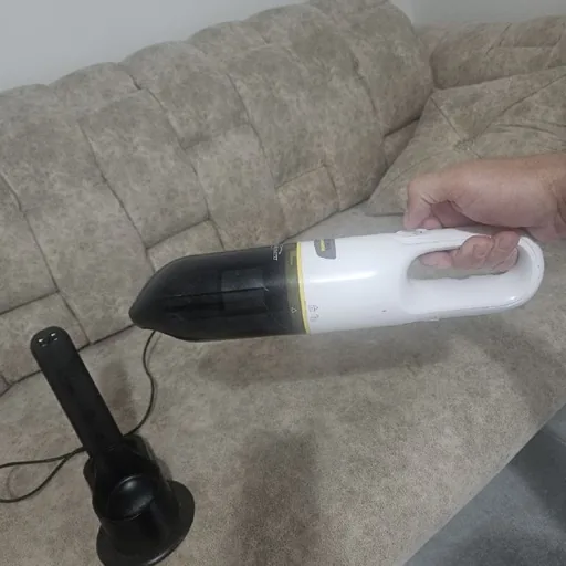 Аккумуляторный пылесос KARCHER