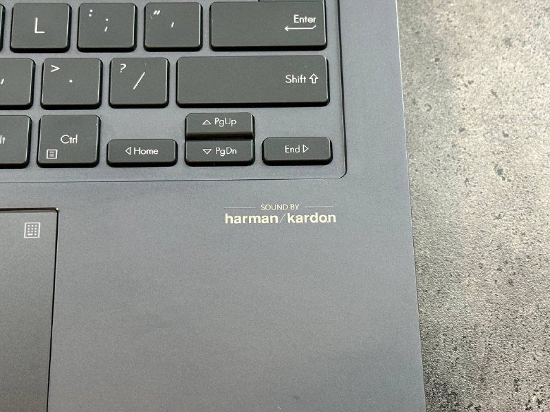 ASUS Zenbook 14.5 OLED 5