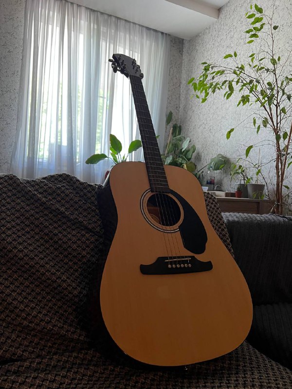 Fender FA-125 NAT, Ibanez V50NJP-NT acoustic guitars 4