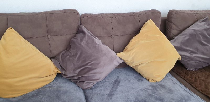 Подушки декоративные, плед с орнаментом, плед бордовый