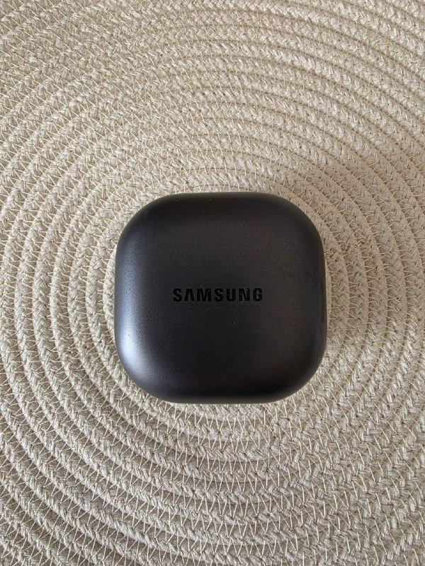 Беспроводные наушники Samsung Galaxy Buds 2 3