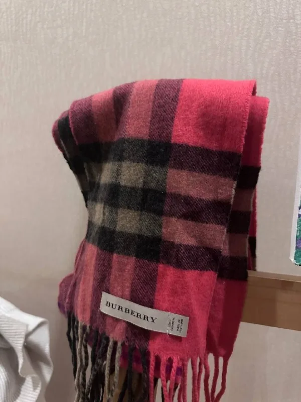 Оригинальный кашемировый шарф Burberry 1