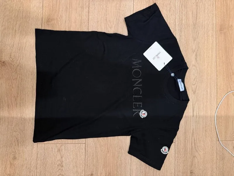 Футболка Moncler