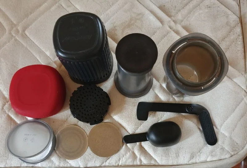 AeroPress Go кофеварка 1