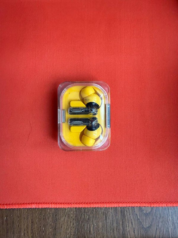 Наушники Nothing Ear (a) желтые с кейсом