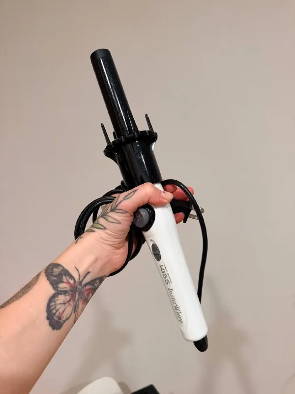 Curling iron 1