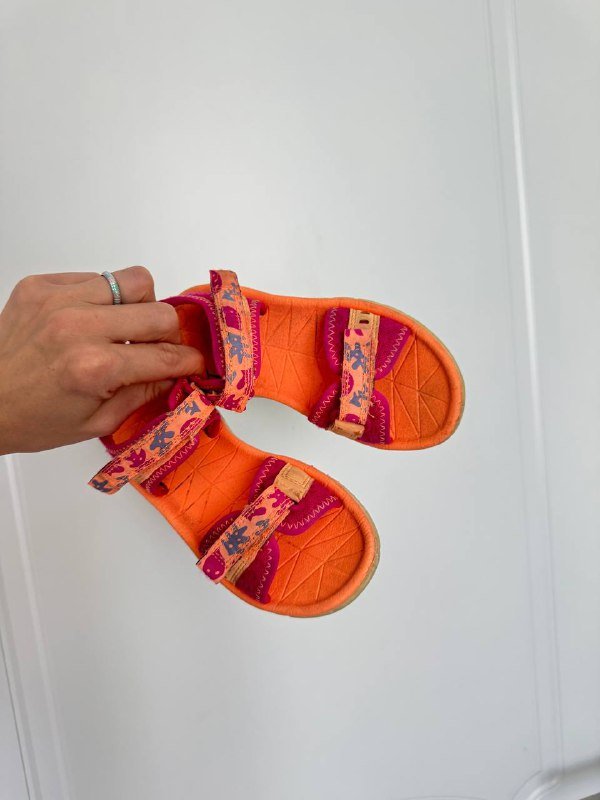 Сандалии детские, Crocs с джибитсами