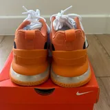 Лоферы Tommy Hilfiger, кроссовки Nike Air Max 10