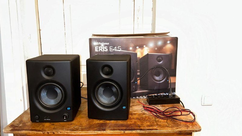 колонки PreSonus Eris E4.5, 2 колонки, коробка, провода