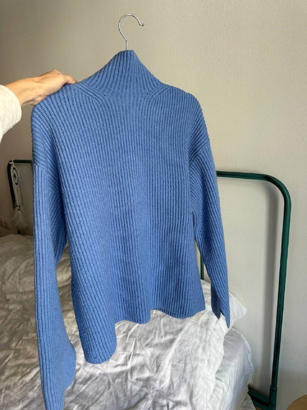 Голубой свитер H&M размер S