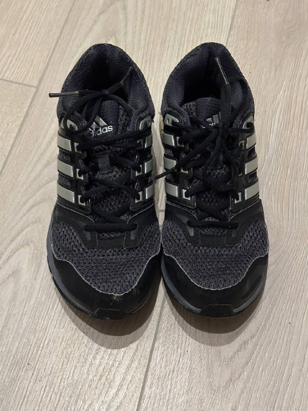 Кроссовки Adidas