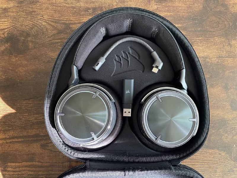 Наушники Corsair Virtuoso Max 2