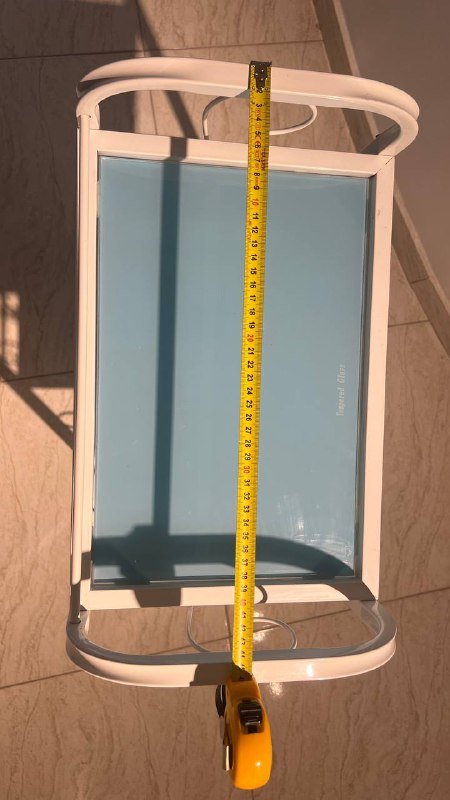 Медицинская косметологическая тележка из металла и стекла 2