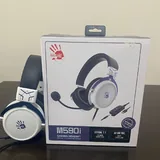 Стол, мышка Razer Deathadder v3, наушники Bloody M590i 1