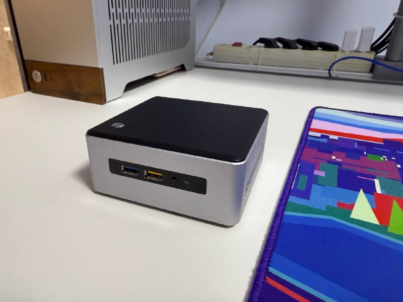 Intel Nuc NUC6i5SYH мини ПК с Kingston NVME и ОЗУ 16GB