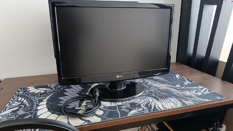 LG монитор 22" Full HD