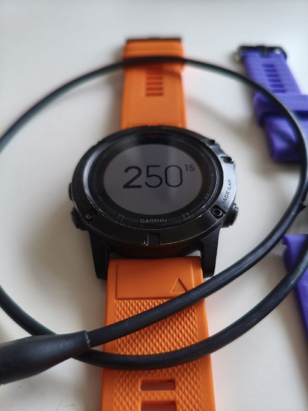 Garmin 5x sapphire спортивные часы, ремешки, зарядка 3
