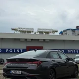 Hyundai Elantra SEL 4