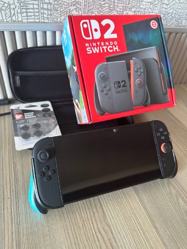 Nintendo Switch 2 с насадками, грипом, чехлом, аккаунтом Zelda