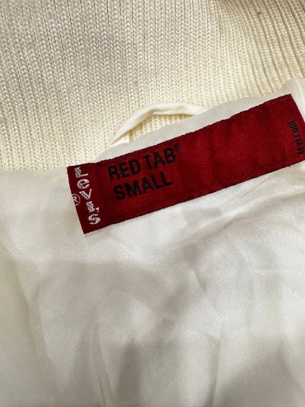 Пуховик Levis женский пуховый размер S 2