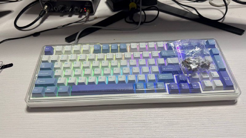 Клавиатура Epomaker x Aula F99 4