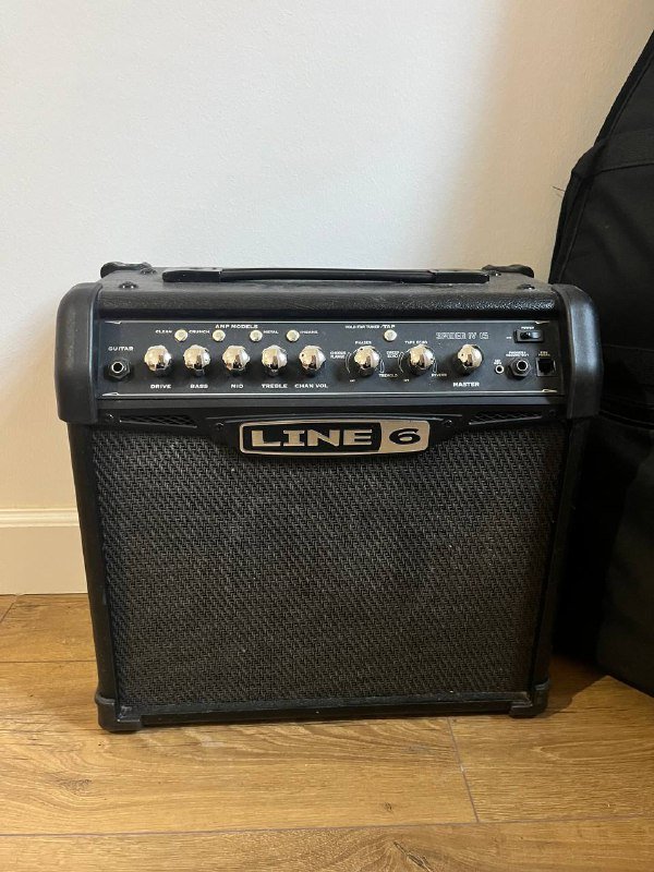 Line 6 Spider IV Amplifier, Бас гитара с чехлом