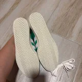 Женские кроссовки Adidas 2