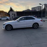 Mercedes C300 4MATIC 3