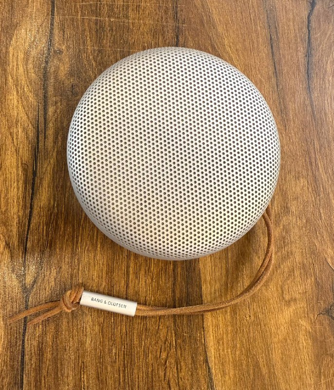 Портативная Bluetooth колонка Bang & Olufsen Beosound A1 2nd Gen