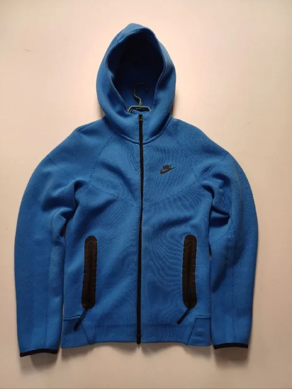 Nike tech fleece 1