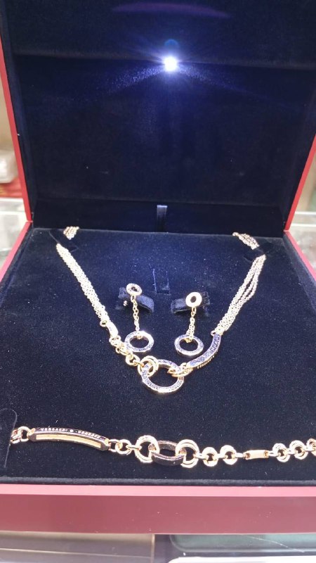 Золотые ювелирные изделия комплекты 3