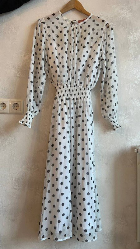 Белое платье в чёрный горошек Toptop Studio 2
