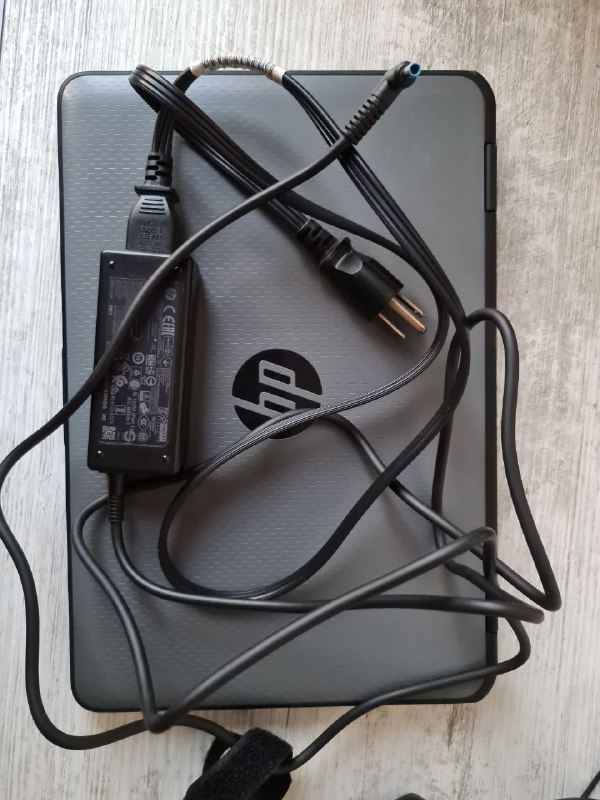 Ноутбук HP 9