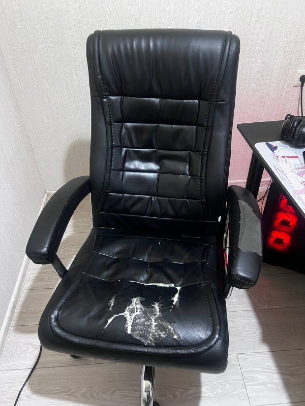 Офисное кресло для сидения за ПК