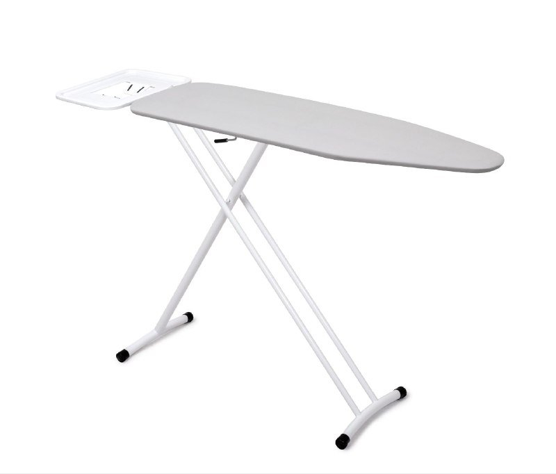 Утюг и гладильная доска 3