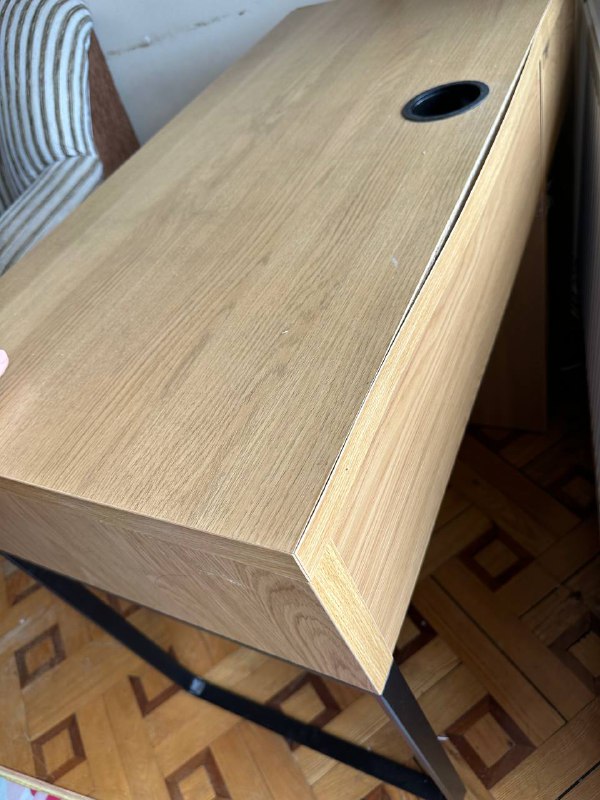 Стол IKEA MICKE 3