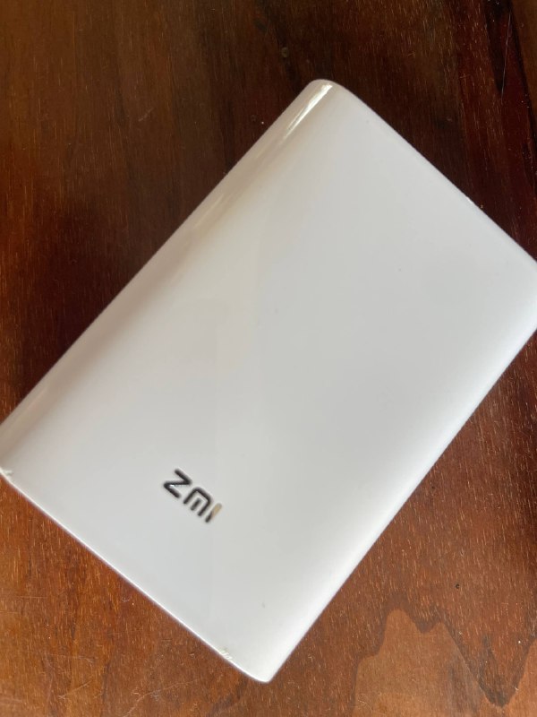 Модем роутер Xiaomi с powerbank емкостью 7800